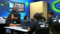 Preparan a los estudiantes para luchar contra los piratas cibernéticos