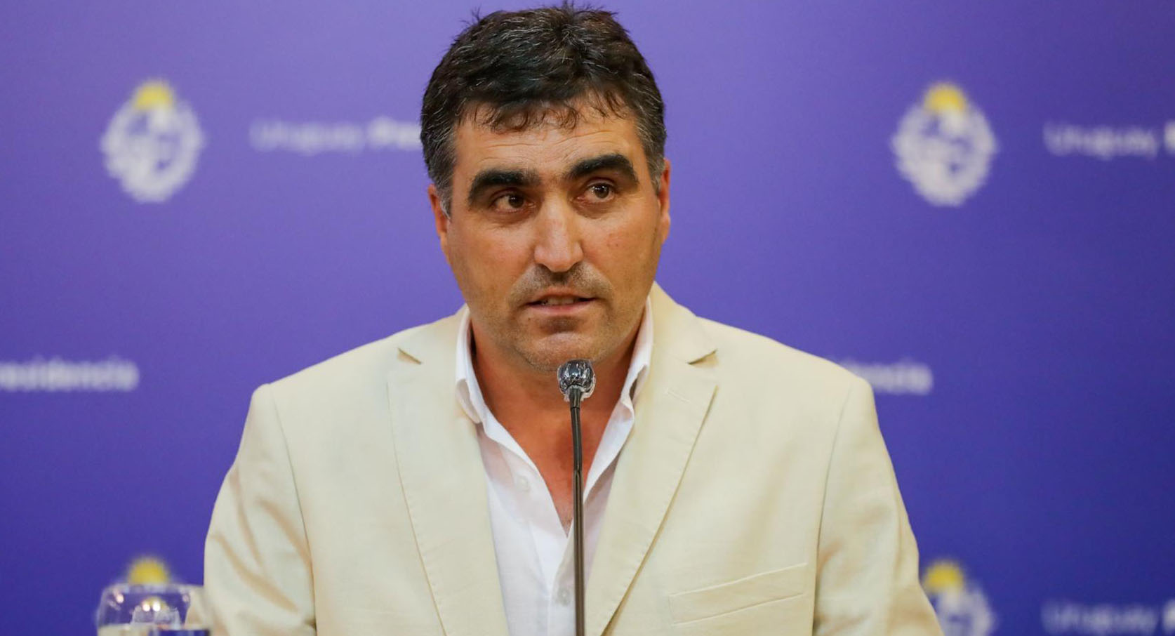 Uruguay: precandidato presidencial se separa luego de que su esposa apoyara  a su rival – Telemundo 52