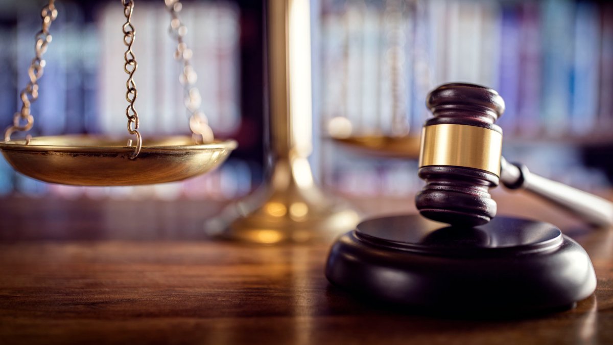 Jueza federal ordena al gobierno restablecer derecho a fianza en casos de inmigración – Telemundo 52