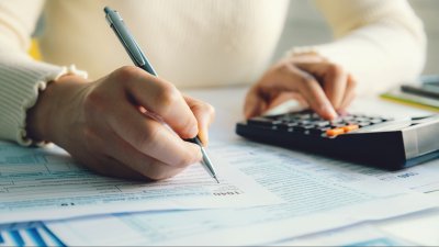 Se acerca la fecha límite para declarar impuestos: cómo solicitar una prórroga o plan de pago