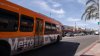 Alcaldesa de Los Ángeles y funcionarios de Metro buscan aumentar seguridad en autobuses y trenes