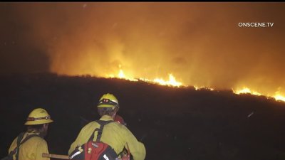 Alerta de evacuación por incendio forestal en Highland