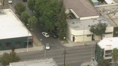 Persecución policial termina en tiroteo en el sur de Los Ángeles