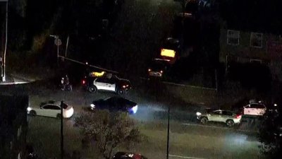 Investigan balacera en Van Nuys