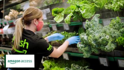 Amazon Access te ayuda a comprar alimentos saludables de forma más económica y conveniente.