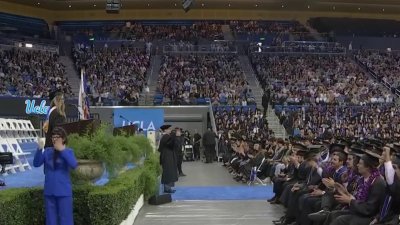 Ceremonias de graduación de UCLA tras las protestas en el campus