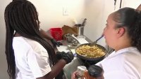 Clases gratuitas de cocina para estudiantes del LAUSD