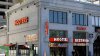 Hooters cerrará algunos de sus restaurantes en EEUU