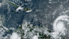 El muy peligroso huracán Beryl, de categoría 3, sigue fortaleciéndose en su ruta hacia el Caribe