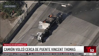 Puente Vincent Thomas permanece cerrado en San Pedro tras choque de camión