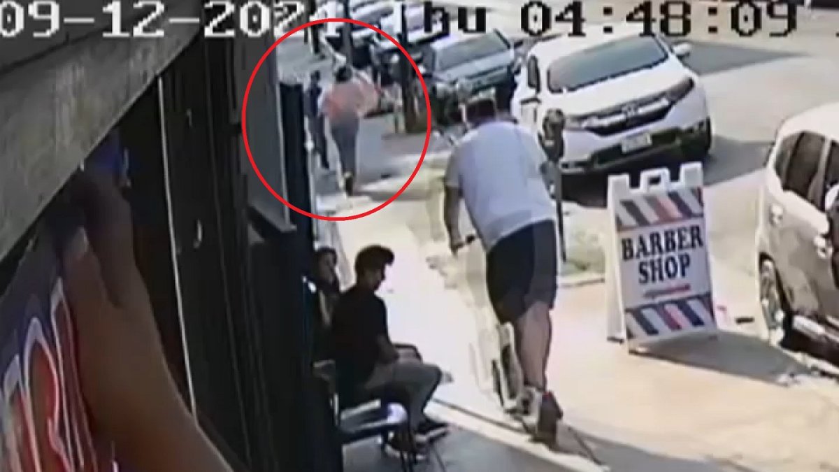 Policía busca a conductora de patineta eléctrica que se dio a la fuga ...
