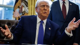 Trump planea nuevos aranceles contra la industria del automóvil para el 2 de abril