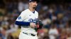 Blake Snell poncha a 10 en 6 entradas en su regreso tras lesión en el codo