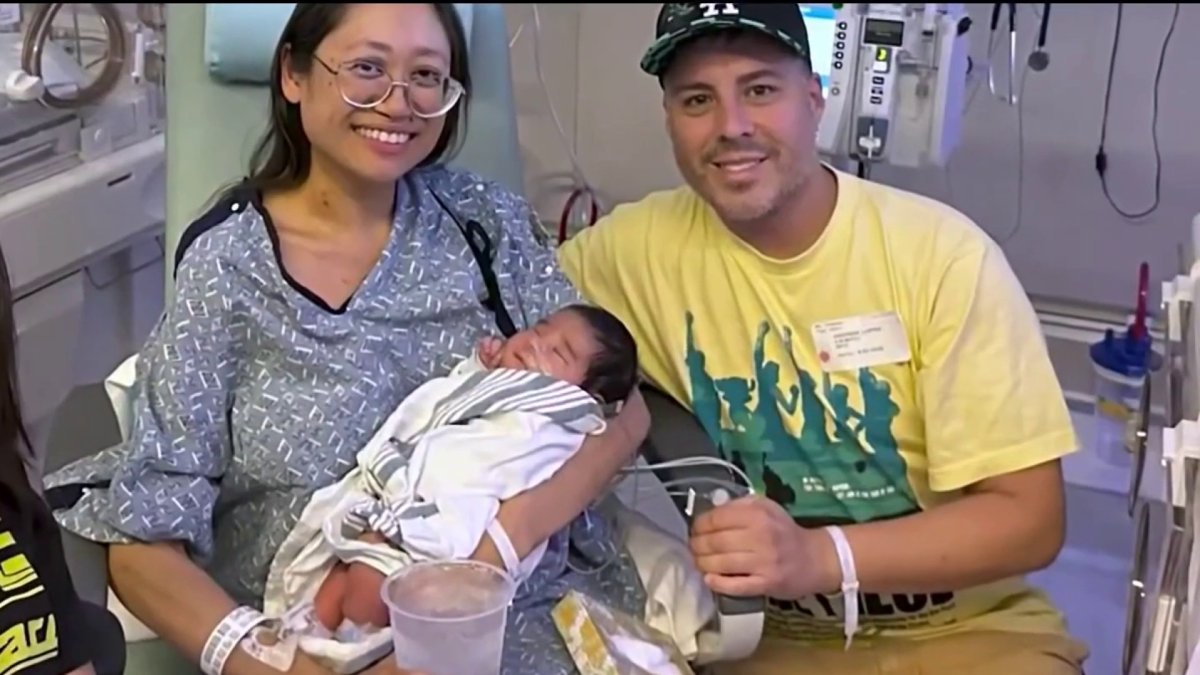 "Milagro médico": mujer da a luz a un bebé sano días después de enterarse de su embarazo