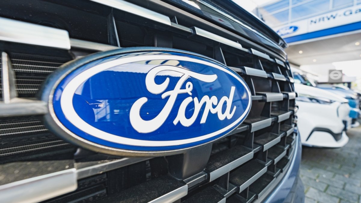 Ford llama a revisión 741,000 vehículos: esta falla podría causar choques o lesiones