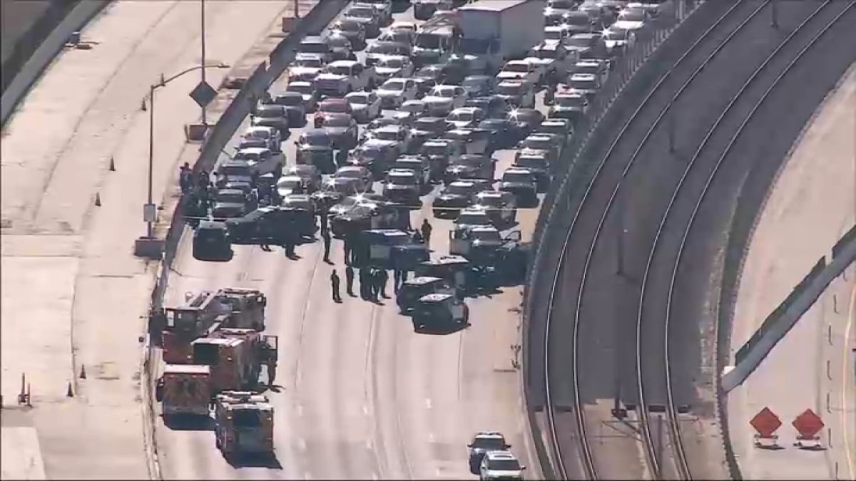 Alerta de tráfico en la autopista 105 por actividad policial