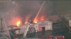Arrestan a cuatro personas por incendio que destruyó siete negocios en Newhall