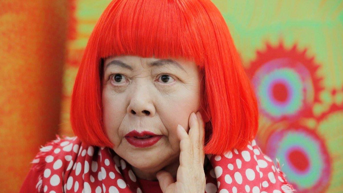 Photo: Telemundo 52 Yayoi Kusama, légende de l'art contemporain, décède à 97 ans