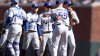 Dodgers cierran la temporada con su victoria número 100 en serie de tres partidos contra los Gigantes