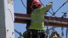 Tres días de corte de energía dejan pérdidas a residentes del sur de Los Ángeles