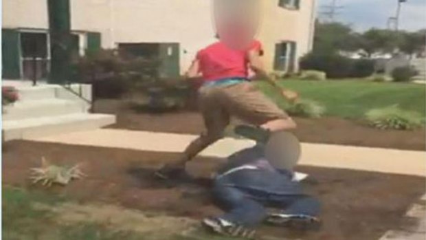Video: Brutal ataque a incapacitado mental
