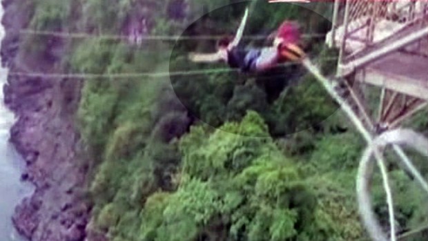 Video: Maldito salto de "Bungee"