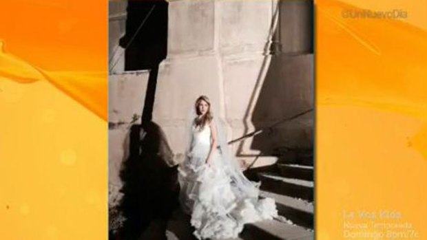 Video: ¿Qué hace Shakira de blanco en iglesia?