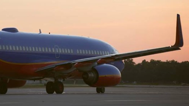 Video: Critican a Southwest por aterrizaje