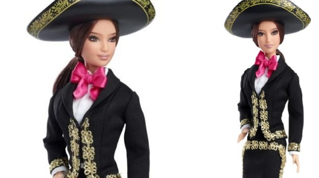Video: Barbie, de mariachi para fiestas patrias