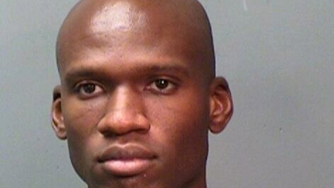 Arrestan a hombre por hacer citas sexuales con menores