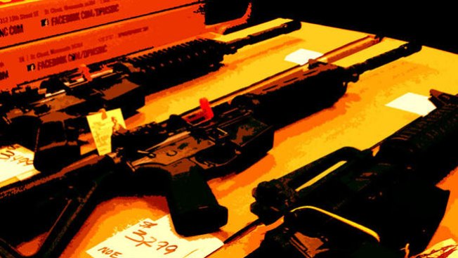 Polémica por tener a las armas en la mira