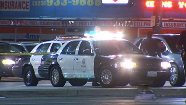 Policía sobrevive de milagro