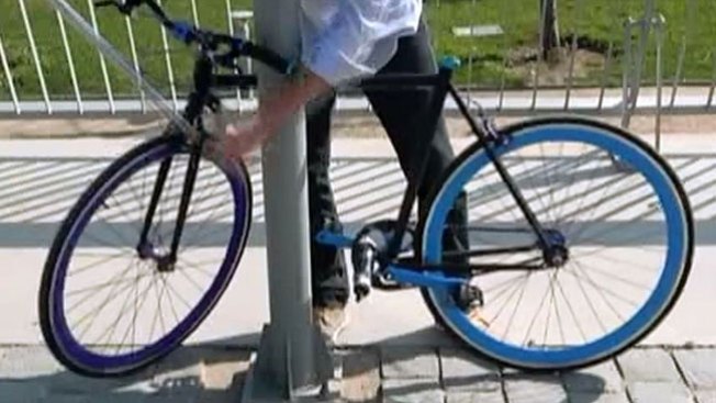 Arrestan a hombre por hacer citas sexuales con menores