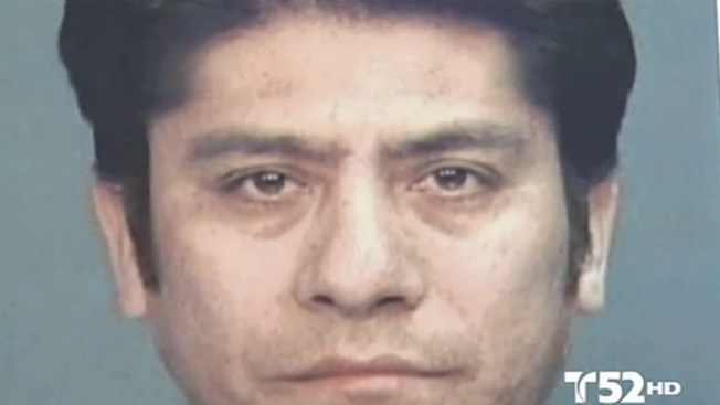 Arrestan a hombre por hacer citas sexuales con menores