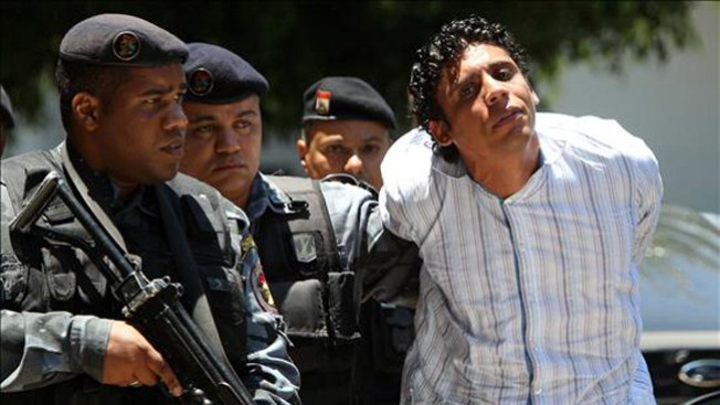 Arrestan a hombre por hacer citas sexuales con menores