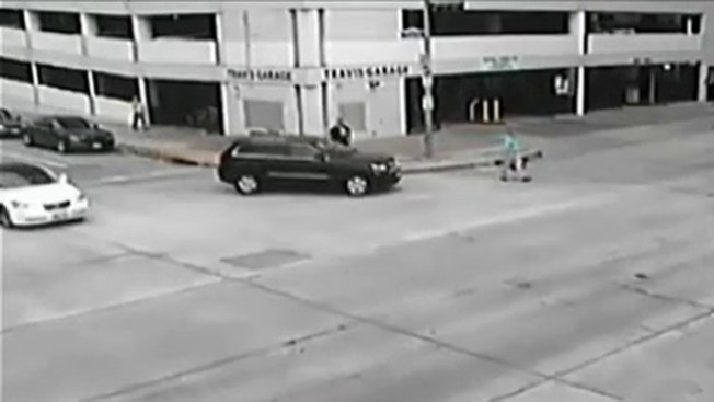 Arrestan a hombre por hacer citas sexuales con menores