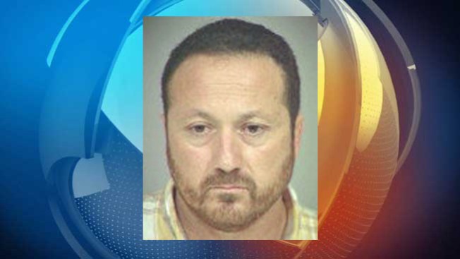 Acusan a educador de abuso sexual