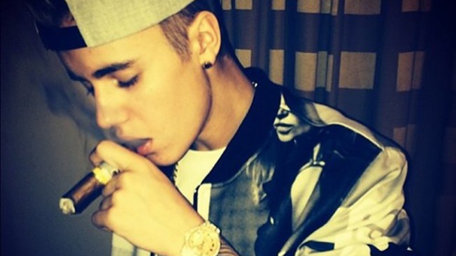 Justin Bieber vuelve a meterse en líos