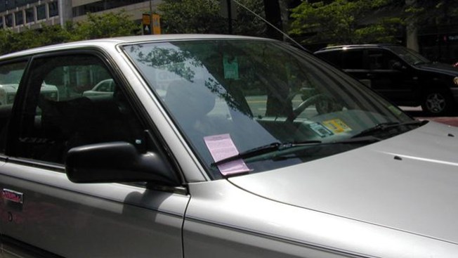 ¡Cuidado al estacionarse!