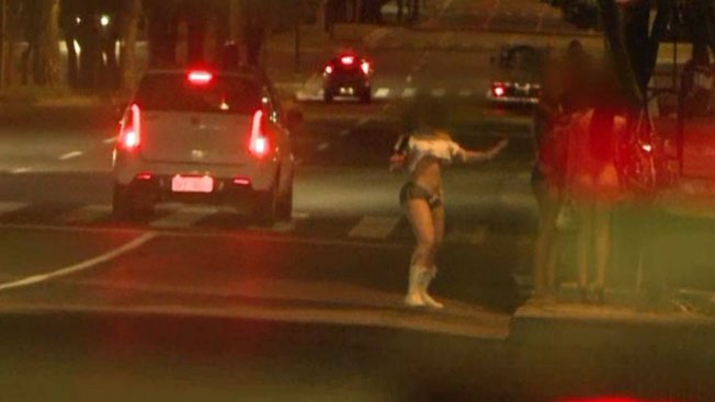 Arrestan a hombre por hacer citas sexuales con menores