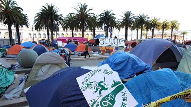 Policía desaloja a manifestantes de Ocupemos San Francisco