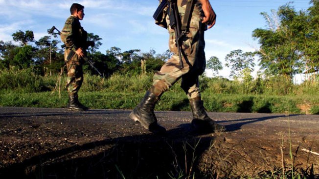 Arrestan a hombre por hacer citas sexuales con menores