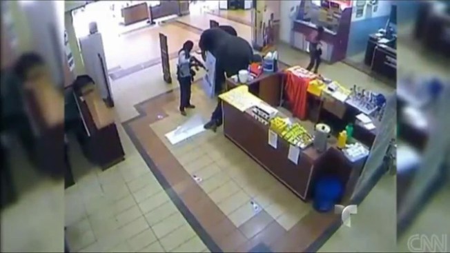 Arrestan a hombre por hacer citas sexuales con menores