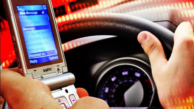 Guerra contra uso de celular al volante