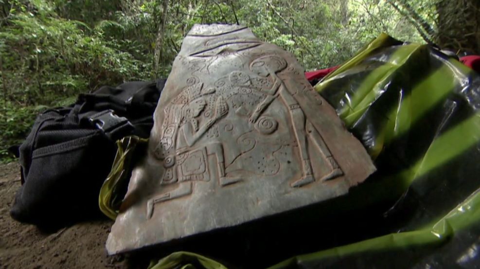 %name Misteriosa cueva mexicana revelaría contacto entre humanos y extraterrestres
