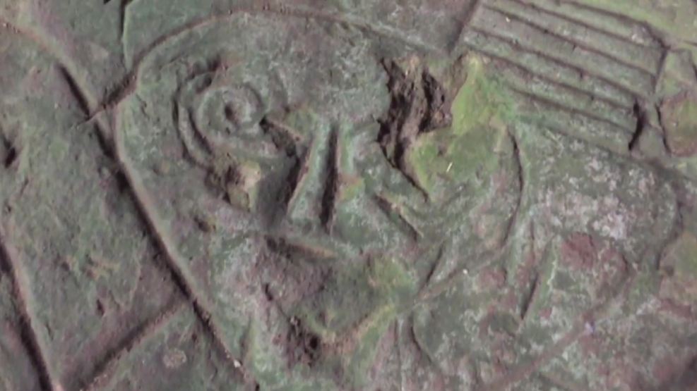 %name Misteriosa cueva mexicana revelaría contacto entre humanos y extraterrestres